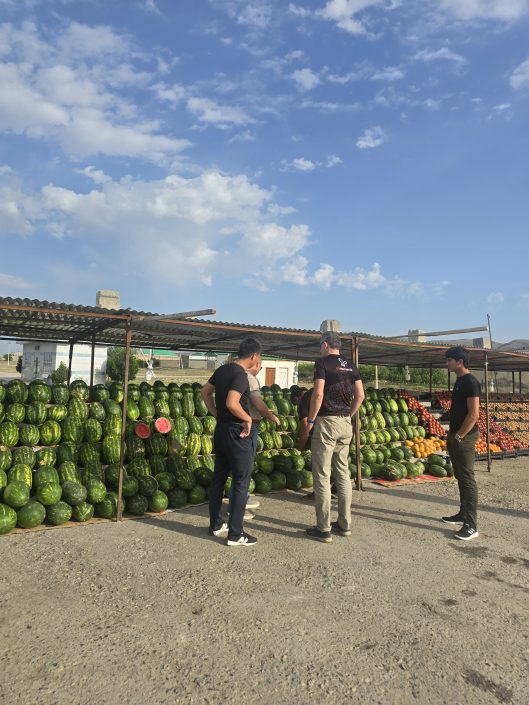 Vlad Kriger Türkmenistanist: põlev kraater, 60-eurone kaaviari kilo ja riik, kus turist üksi ringi liikuda ei saa