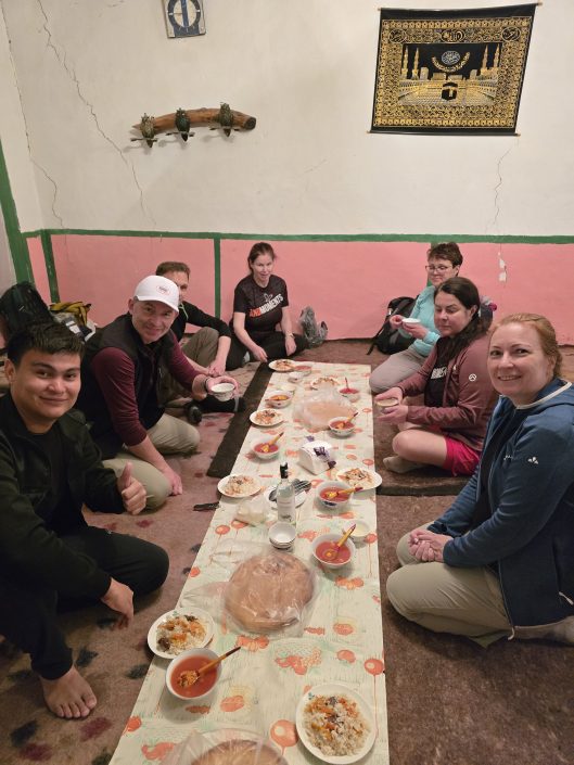 Vlad Kriger Türkmenistanist: põlev kraater, 60-eurone kaaviari kilo ja riik, kus turist üksi ringi liikuda ei saa