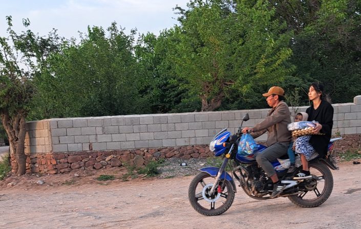 Vlad Kriger Türkmenistanist: põlev kraater, 60-eurone kaaviari kilo ja riik, kus turist üksi ringi liikuda ei saa